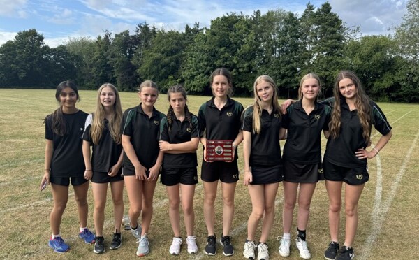 Year 10 Girls Rounders - League Champions