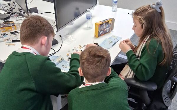 Year 8 JET trip to Leidos